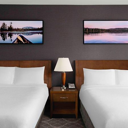 Hilton Garden Inn Calgary Airport Dış mekan fotoğraf