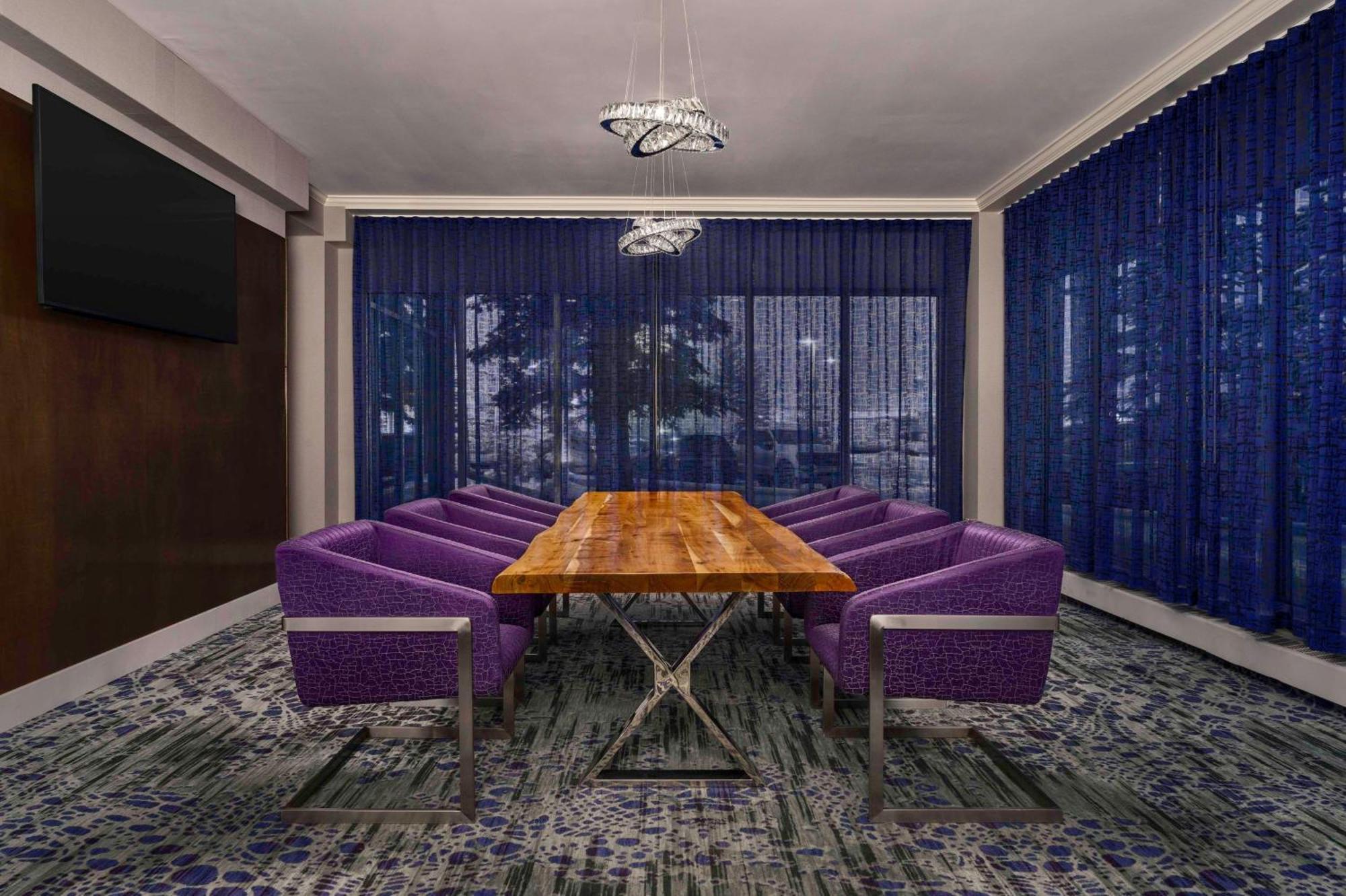 Hilton Garden Inn Calgary Airport Dış mekan fotoğraf