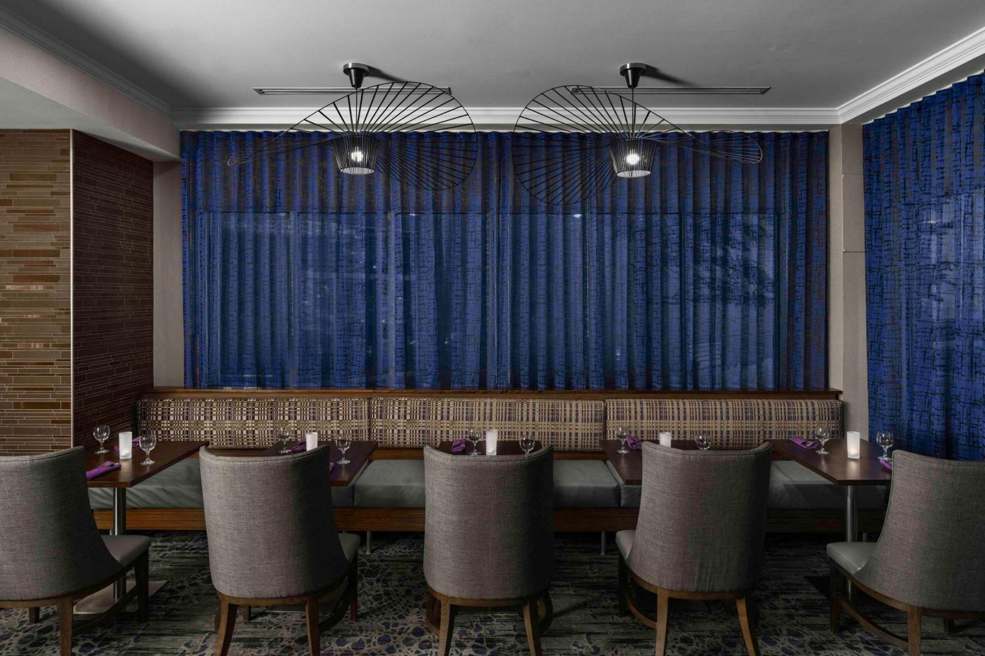Hilton Garden Inn Calgary Airport Dış mekan fotoğraf