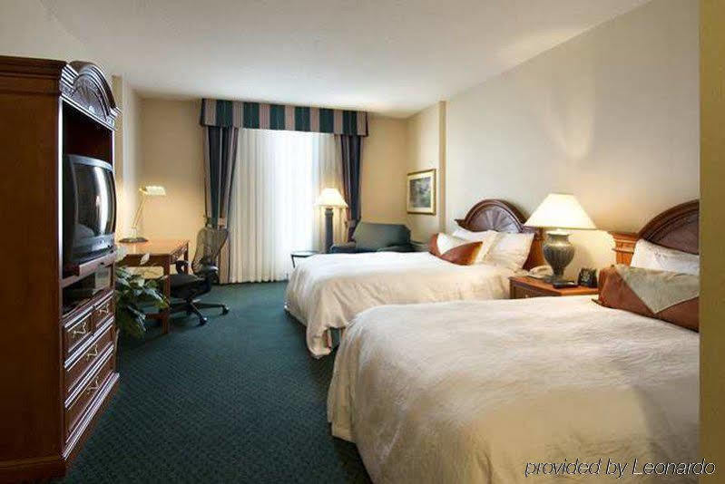 Hilton Garden Inn Calgary Airport Dış mekan fotoğraf