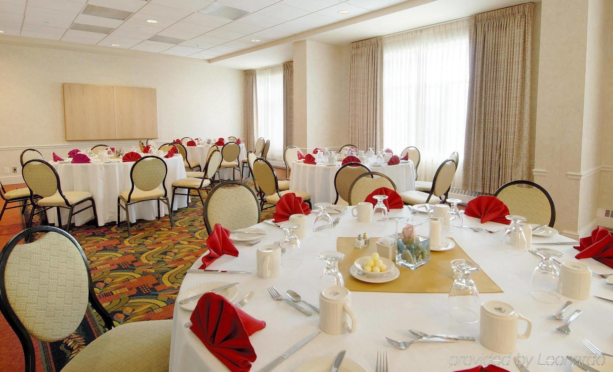 Hilton Garden Inn Calgary Airport Konforlar fotoğraf